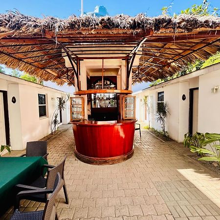 Arawak Hotel Leogane Exterior photo
